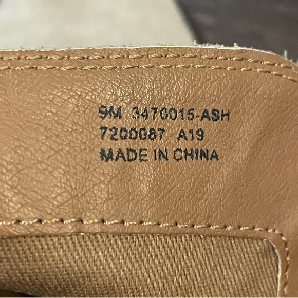 Frye Judith Double Zip Suede Ankle Booties in Ash 9M - Picture 12 of 12